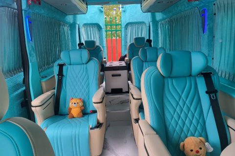 2026 Xinjiang Travel Private Car Price List  Comparison of Operating Car Costs for 4 8 People