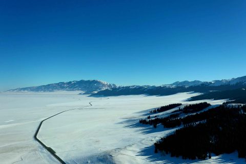 Xinjiang Travel Private Car Free Tour Booking Guide and Kanas Car Rental Tips