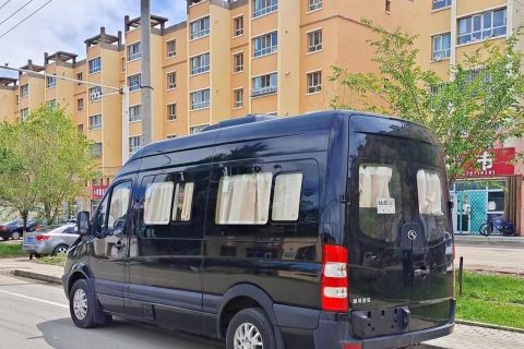 Regular travel agency private car charter for Northern and Southern Xinjiang with flexible route customization