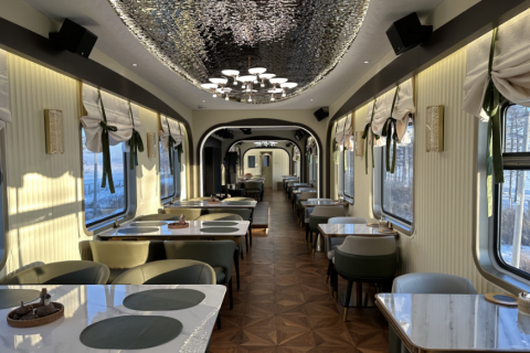 Lin Capital Senior Special Train, what communication records should be kept when booking tickets by phone